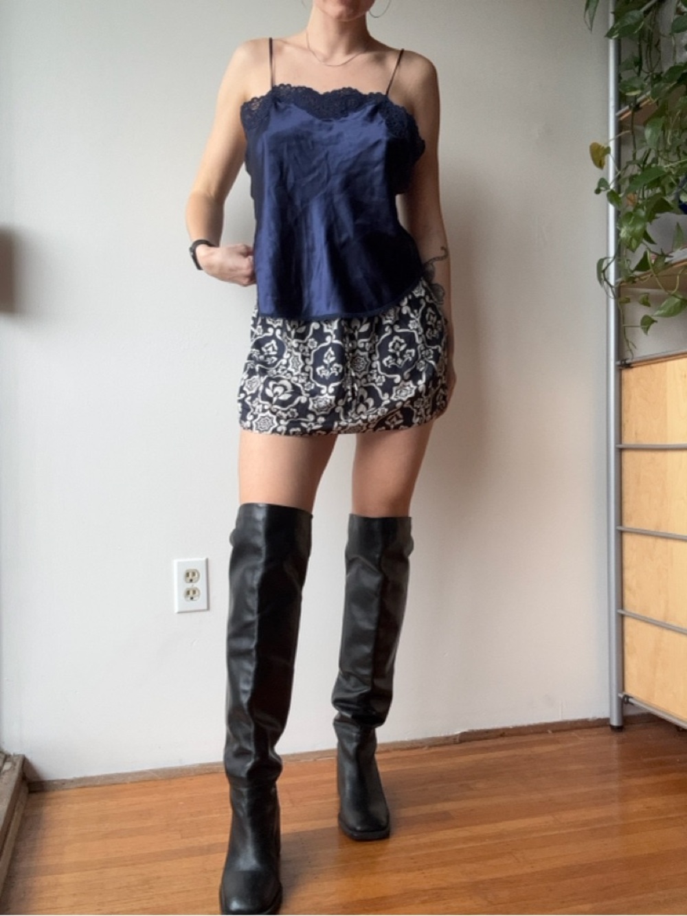 Linda lingerie navy satin camisole - made in Canada  - size M